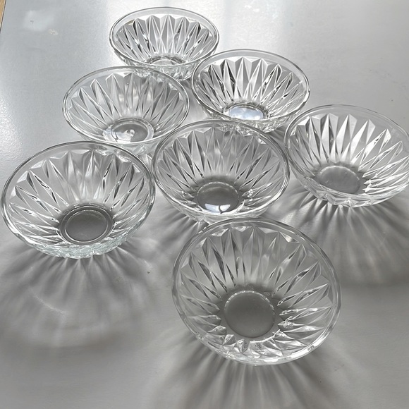 VTG -Seven French Glass Dessert Bowls - Picture 1 of 4